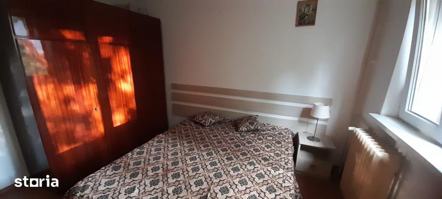 Apartament cu 2 camere decomandat în Drumul Taberei