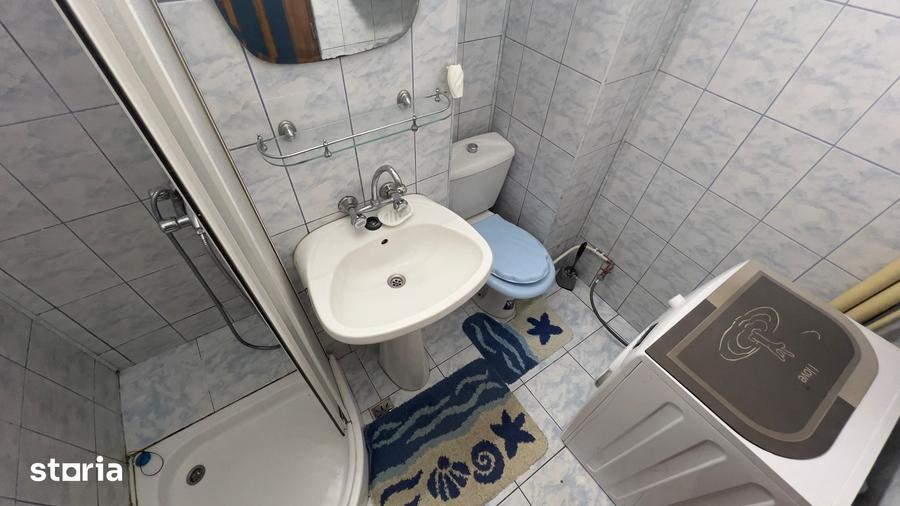 Garsonieră decomandată în Petros