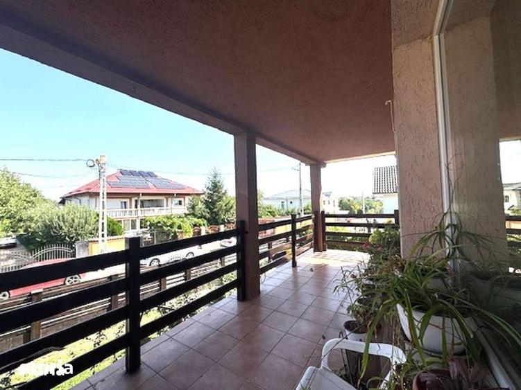 Casă cu 7 camere cu Teren 1250 Mp în Central
