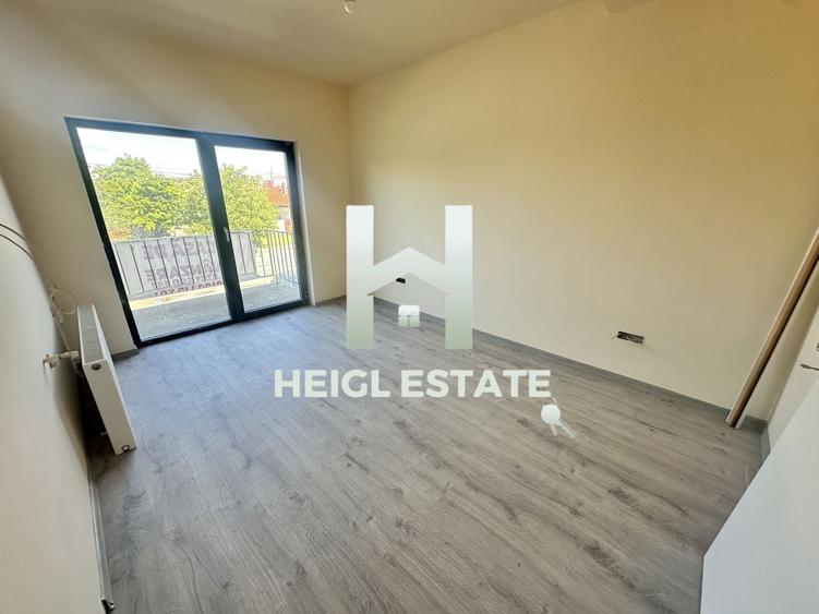 Duplex cu 4 camere cu Canalizare în Moșnița Nouă