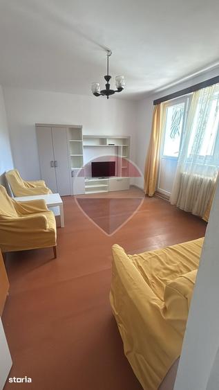 Apartament de inchiriat, 4 camere, in Mana?tur - 2
