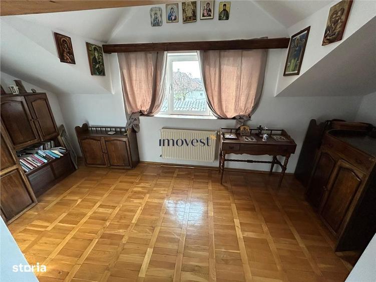 Casă cu 4 camere cu Teren 1000 Mp în Titulescu