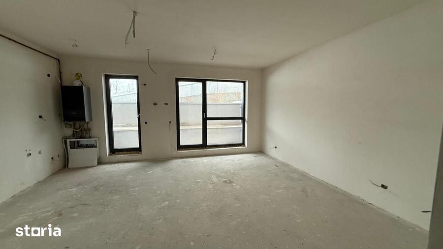 Apartament cu 3 camere în Zorilor