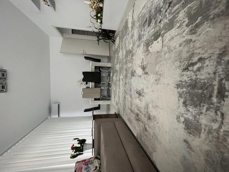 Apartament cu 2 camere decomandat în Titan