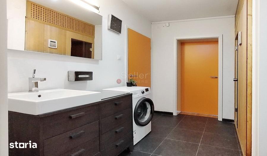 Casă cu 9 camere cu Teren 1600 Mp în Dealul Cetății