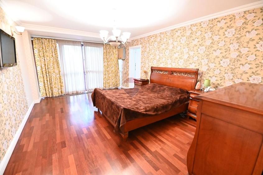 Casă individuală cu 10 camere cu Piscina în Bariera Vâlcii