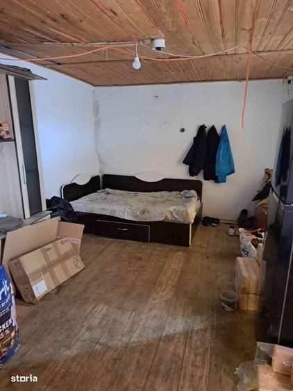 Casă cu 4 camere în Cotu Ciorii