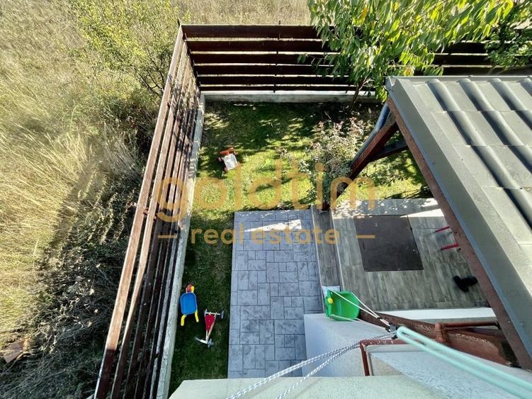 Duplex cu 4 camere cu Canalizare în Odăi