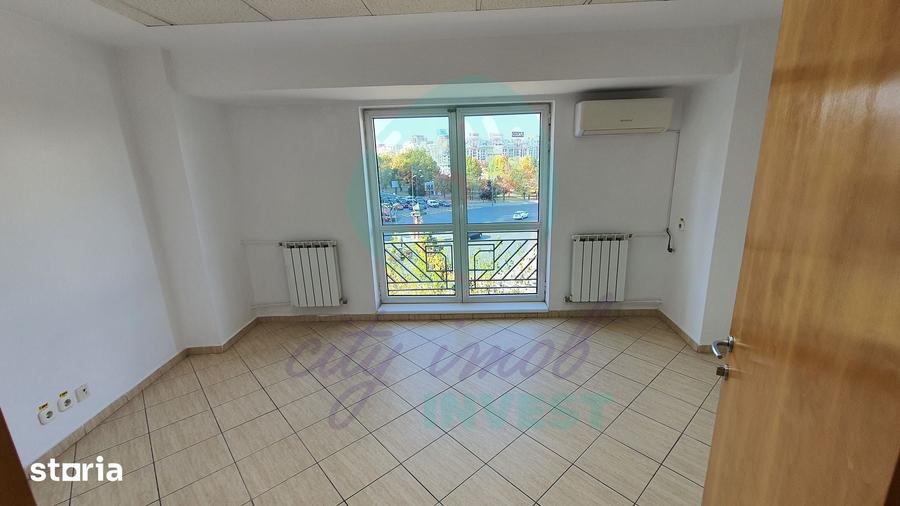 Spațiu comercial, de 525 mp, în Centrul Civic