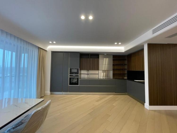 Apartament cu 3 camere decomandat în Iancu Nicolae