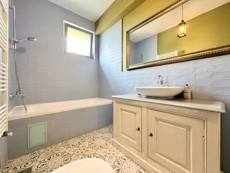 Inchiriere Apartament 3 camere, 117 mp, strada Paris, zona centrala - 7