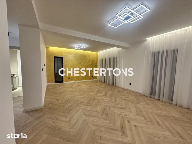 Casă cu 5 camere cu Teren 300 Mp în Domnești