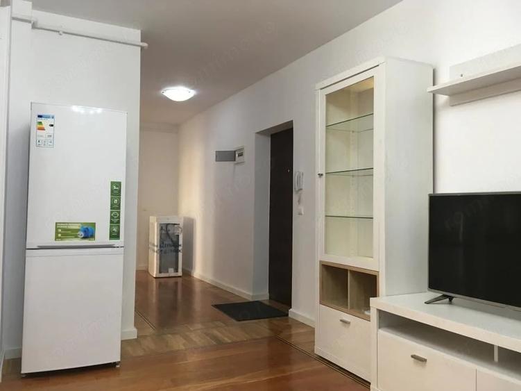 Apartament cu 3 camere semidecomandat în Lazaret
