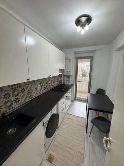 Apartament cu 2 camere decomandat în Exterior Vest