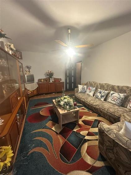 APARTAMENT 3 CAMERE DECOMANDAT FRUMOASA NICOLINA 135000 EURO - 6
