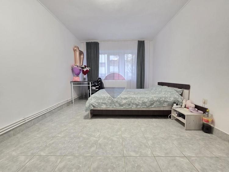 Apartament cu 3 camere decomandat în Bahne