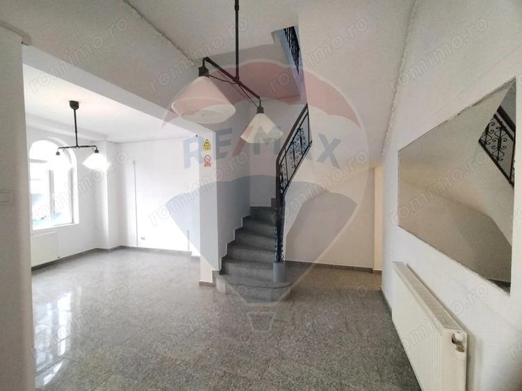 Casă cu 2 camere cu Teren 212 Mp în Dacia