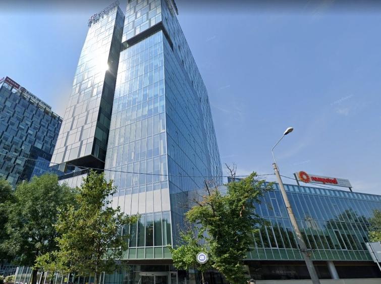 Birou, de 10 mp, în Central