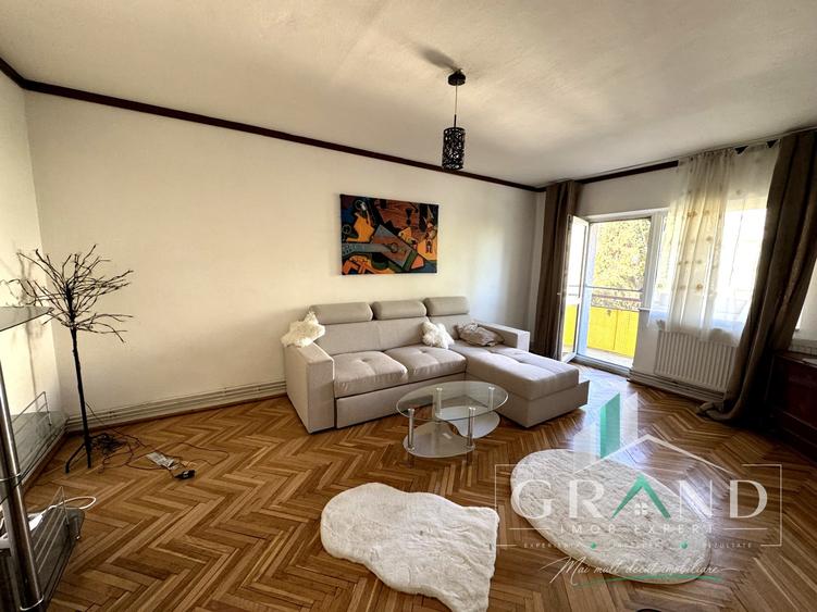 Apartament cu 3 camere decomandat, mobilat în Zorilor