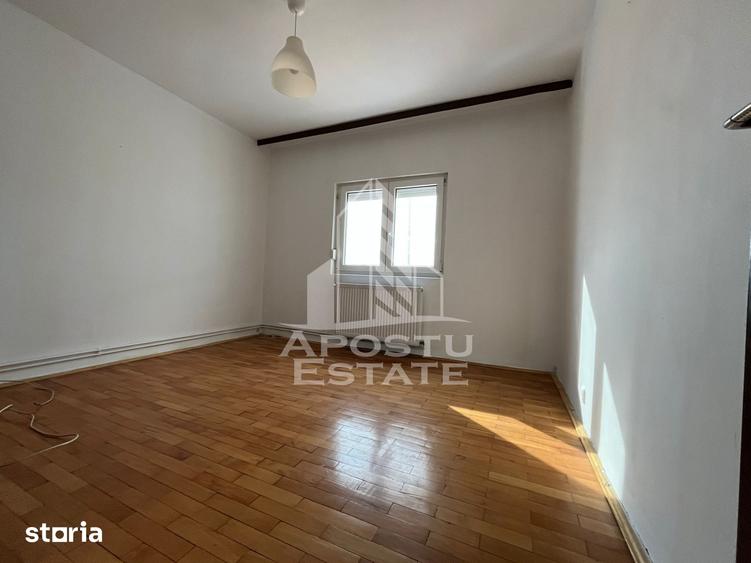 Apartament cu 3 camere decomandat în Iosefin