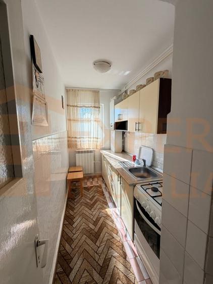 Apartament 3 camere de vânzare în zona Casa de Cultură - Constanța - 4