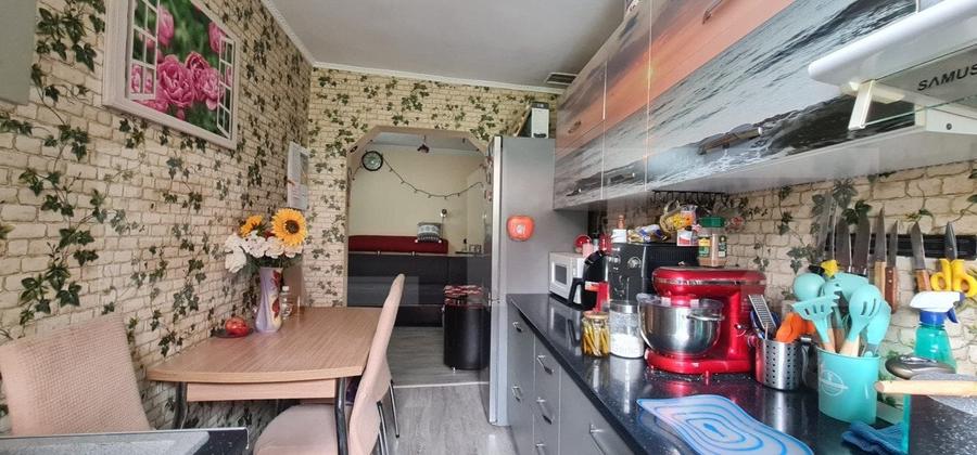 Casă individuală cu 3 camere cu Canalizare în Dâmbul Rotund