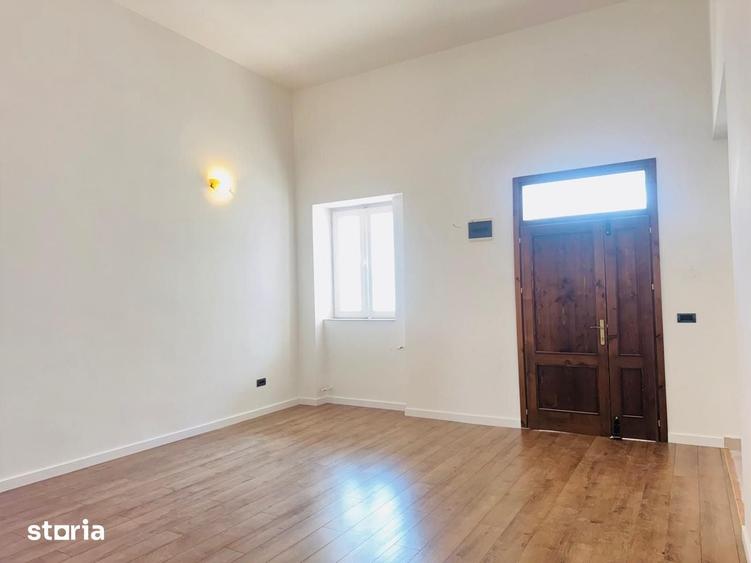 Apartament cu 3 camere, Ultracentral in Palatul Neumann - 3