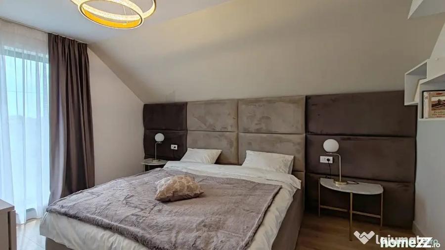 Casă cu 5 camere cu Teren 305 Mp în Domnești
