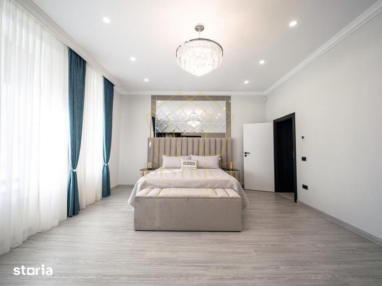 Casă cu 5 camere cu Teren 1780 Mp în Central