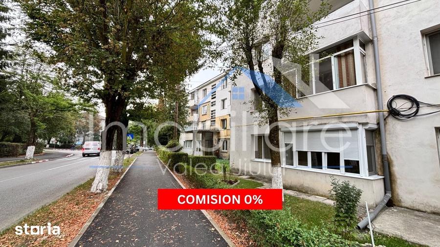 Apartament 2 camere Petro?ani, Str. Oituz, Etaj 1 - 6