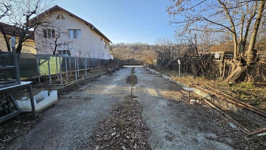 Spațiu comercial, de 30,000 mp, în Vălenii de Munte