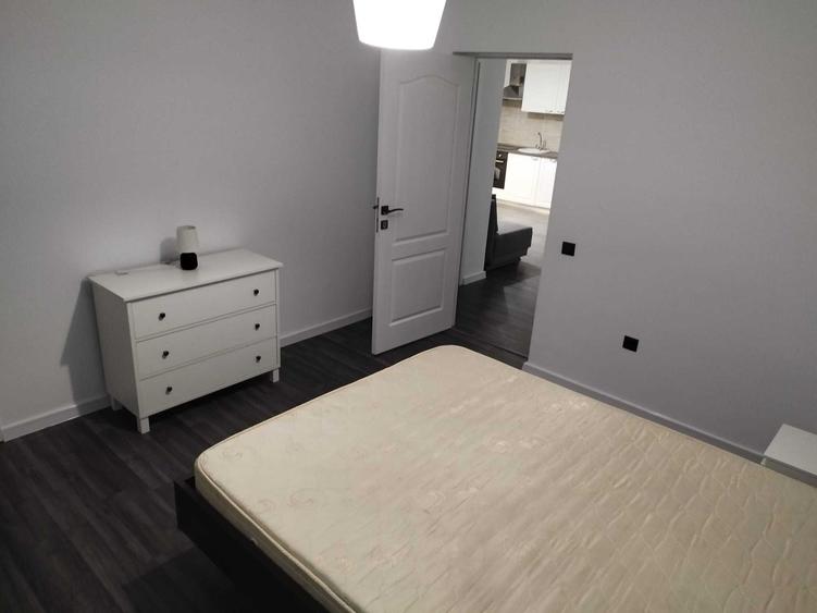 Apartament cu 2 camere decomandat în Florești