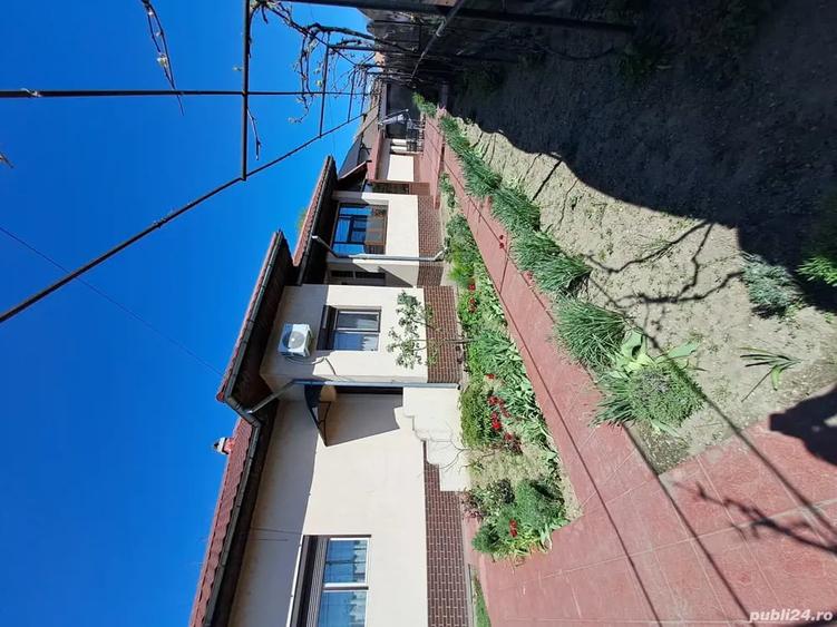 Casă cu Teren 350 Mp în Central