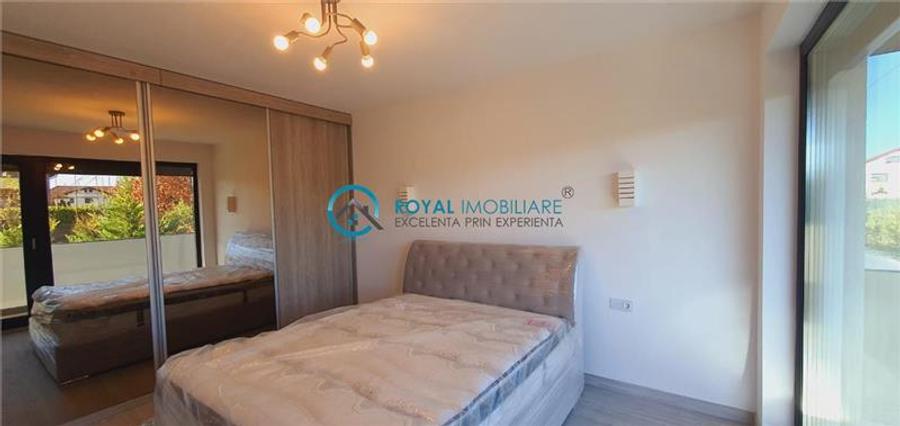 Apartament cu 3 camere decomandat în Albert