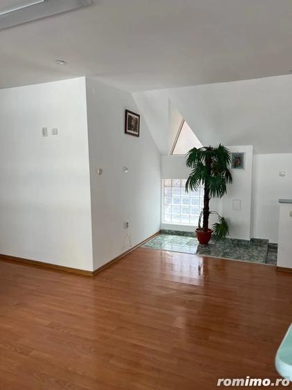 Spațiu comercial, de 182 mp, în Central