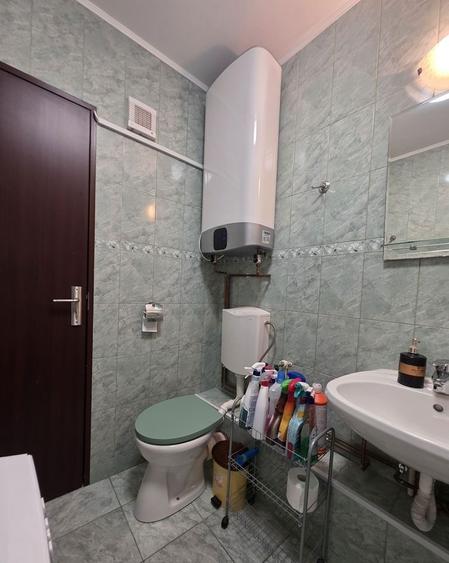 Apartament cu 2 camere semidecomandat, mobilat în Moșilor
