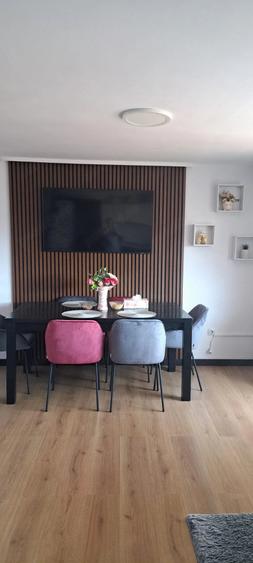 Apartament cu 3 camere decomandat în Florești