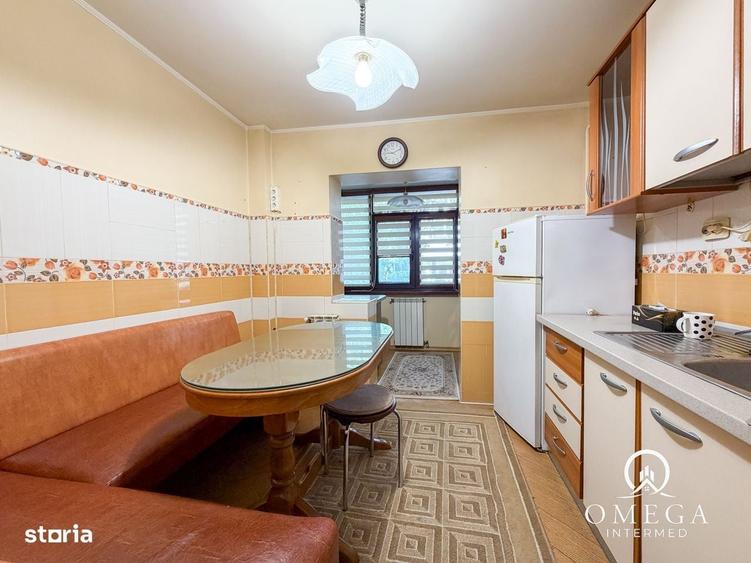 Apartament cu 2 camere decomandat în Nicolina