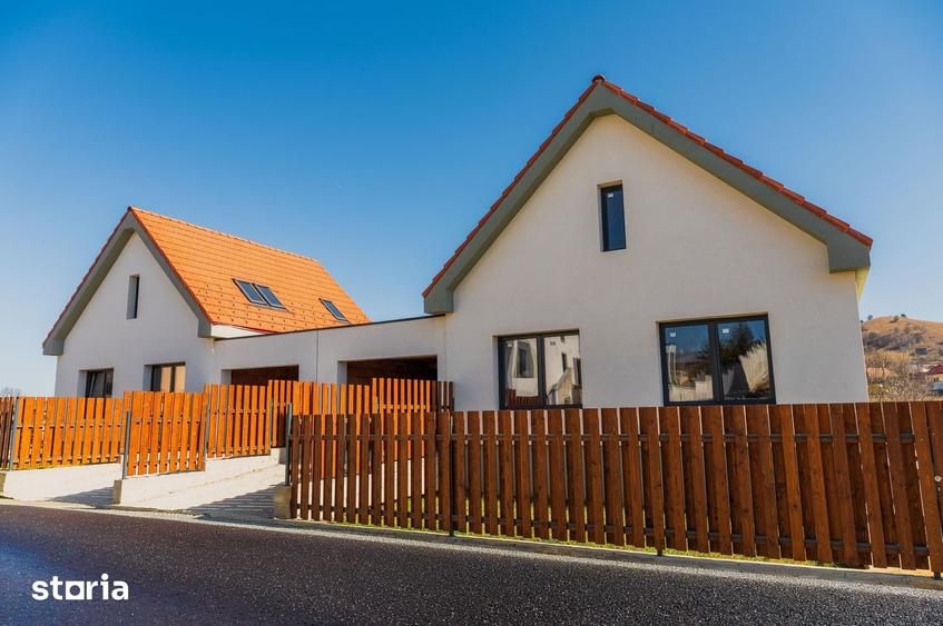 Casă cu 7 camere cu Teren 1046 Mp în Ciurila