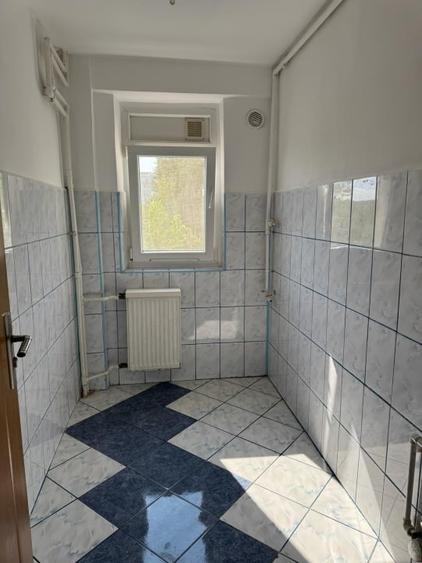 Apartament cu 2 camere semidecomandat în Pantelimon