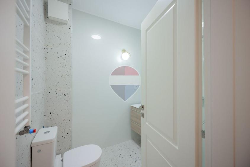 Apartament cu 3 camere semidecomandat, mobilat în Iosia