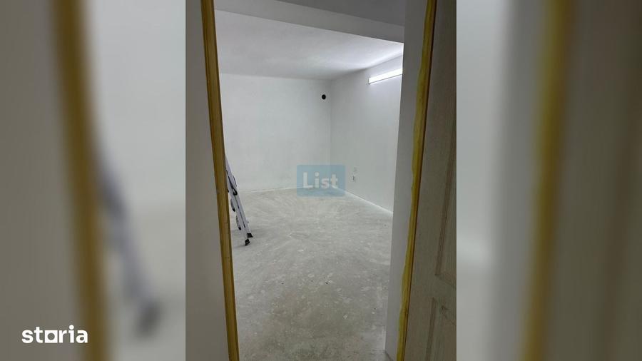 Spațiu comercial, de 200 mp, în Central