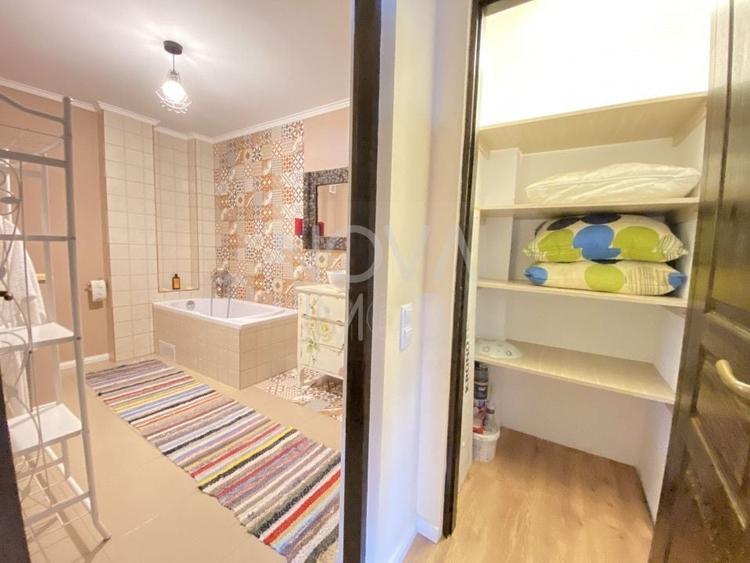 Apartament cu 3 camere decomandat, mobilat în Ștrand