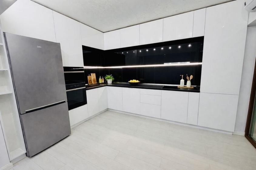 Apartament cu 3 camere în Ultracentral