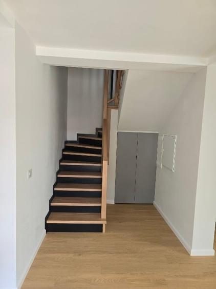 Duplex cu 3 camere cu Canalizare în Ghiroda