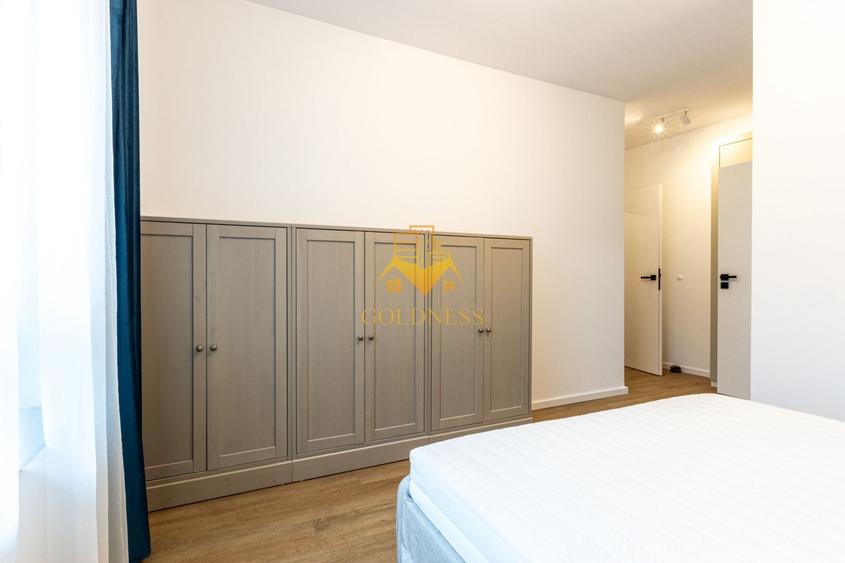Apartament cu 3 camere semidecomandat, mobilat în Iris