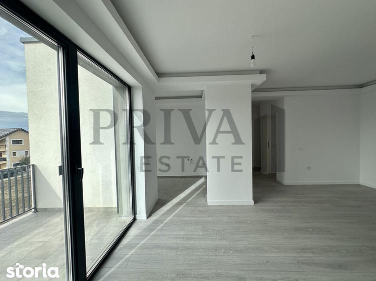 Apartament cu 3 camere decomandat în Girocului
