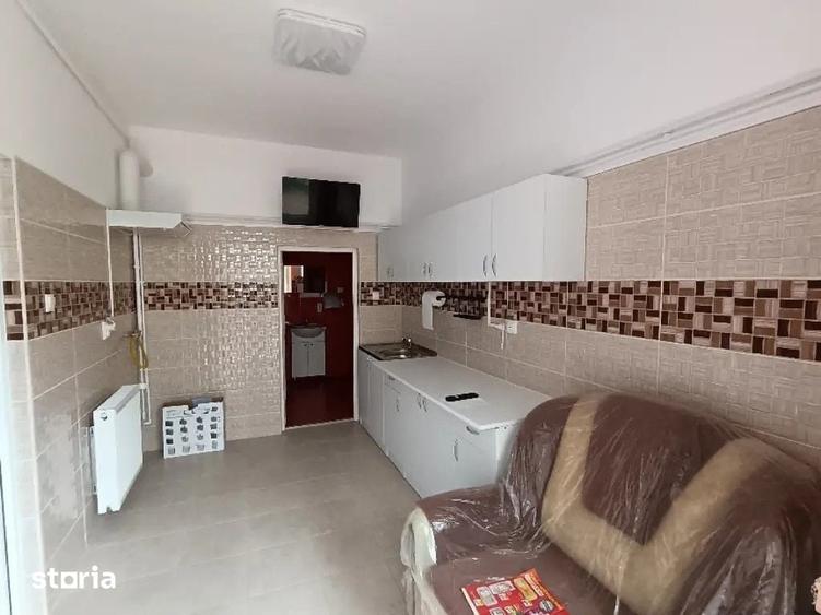 Casă cu 5 camere cu Teren 370 Mp în Central
