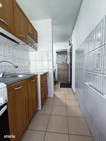 Apartament cu 2 camere semidecomandat în Girocului