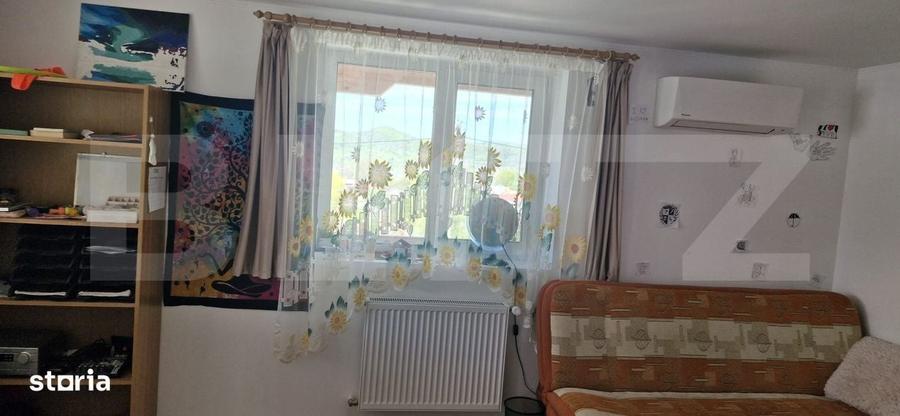 Casă cu 4 camere în Bela